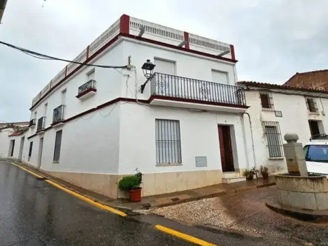 Casa rústica en calle de Cervantes