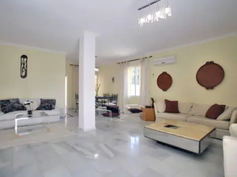 Casa en Plaza de Aloha