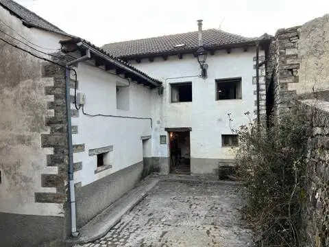 Casa rústica en Barrio Campo