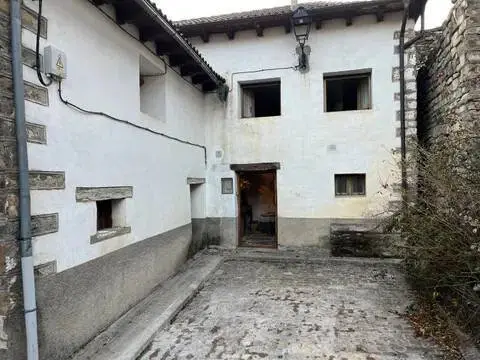 Casa rústica en Barrio Campo