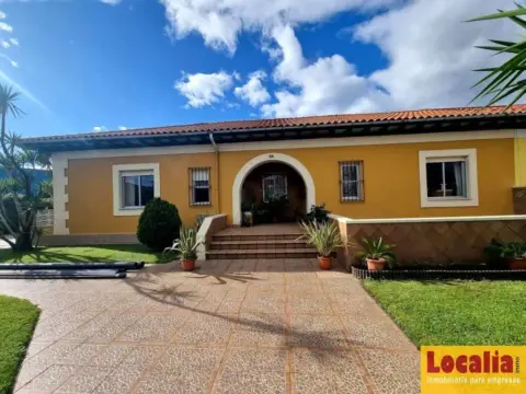 Chalet en Duález-Ganzo-Torres