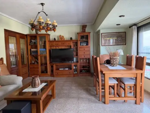 Piso en Avenida de Gaspar Aguilar