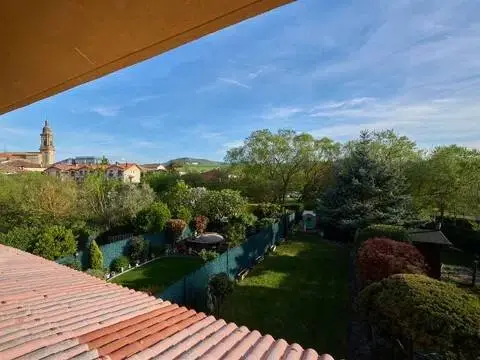 Casa adosada en Alegría - Dulantzi