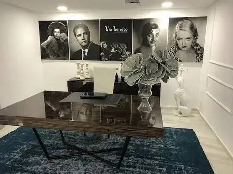 Local comercial en Avenida Calderón de la Barca