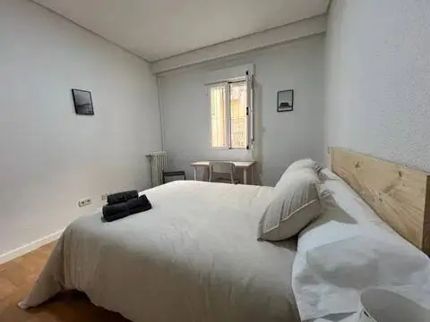 Habitación en calle de Espronceda