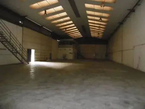 Nave industrial en El Pilar