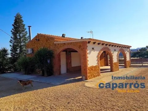 Chalet en Aljariz