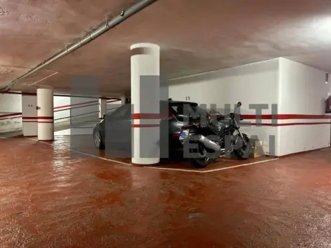 Garaje en Les Tres Torres