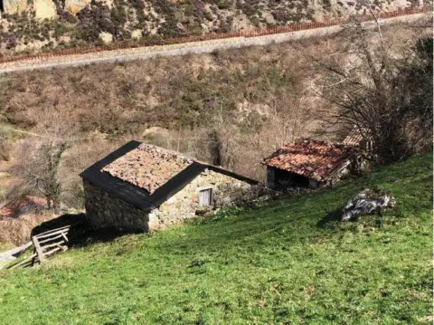Casa rústica en Moreda de Aller