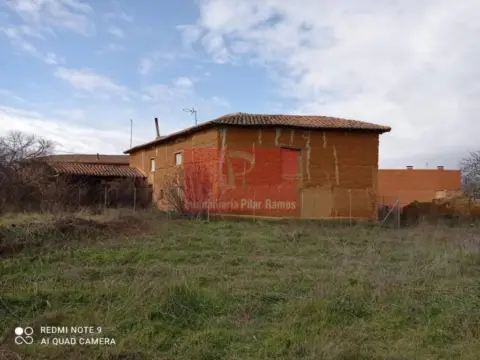 Casa en Villaturiel