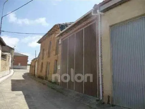 Casa adosada en Reliegos