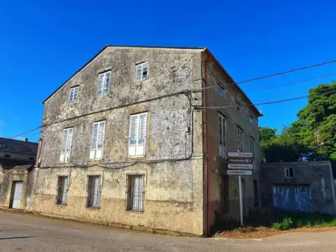 Casa rústica en Cabaleiros (Castropol)
