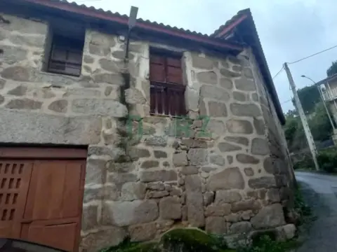 Casa rústica en A Lagoa