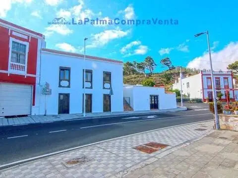 Casa adosada en calle Cr General, 77