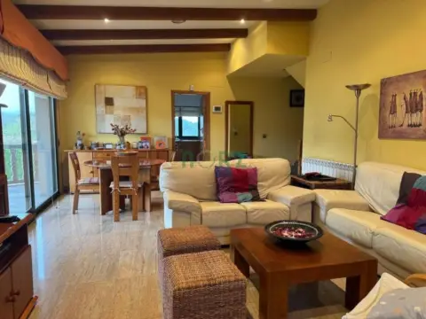 Chalet en San Cibrao Das Viñas (Capital)