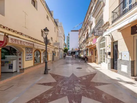 Local comercial en La Carihuela