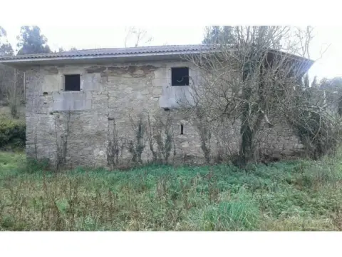 Casa en Agolada