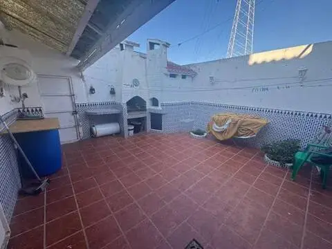 Casa adosada en calle de Ayódar