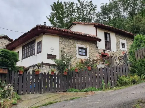 Casa en calle Sobrevilla 1