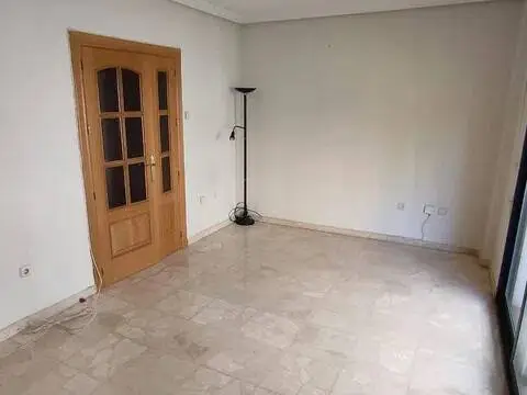 Piso en Santa Cruz-San Antonio Abad-Industria, Cañicas