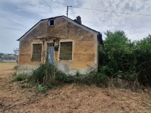 Casa rústica en Congosto