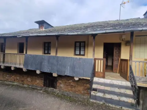 Casa rústica en Toreno