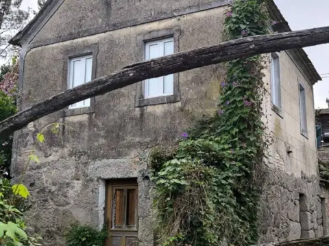 Casa rústica en Salvaterra de Miño