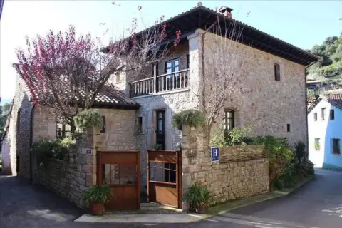 Chalet en calle Lugar Alevia, 19A