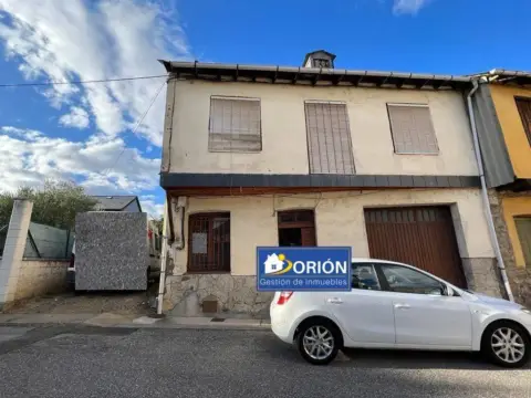 Casa rústica en Congosto