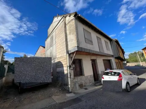 Casa rústica en Congosto