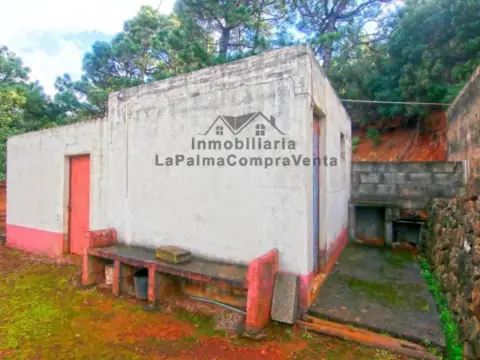 Casa rústica en calle R3C7+89 No Number