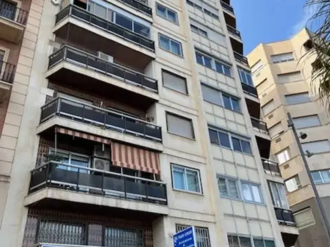 Piso en Plaza de la Ciudad de Brujas