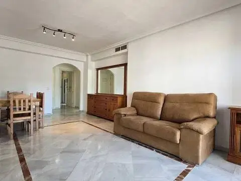 Piso en calle Río Danubio