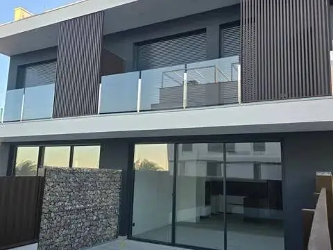 Casa adosada en L'Hospitalet de l'Infant