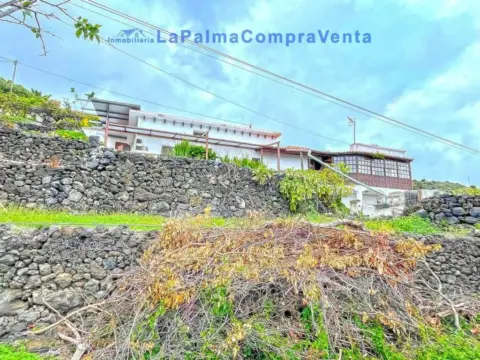 Casa rústica en Lugar Poleal