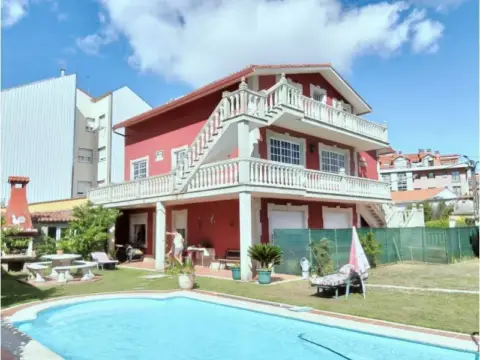 Chalet en Ares