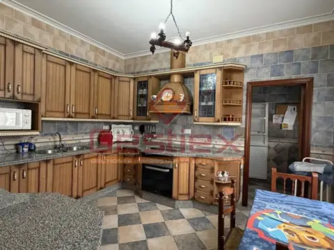 Chalet en Almendralejo