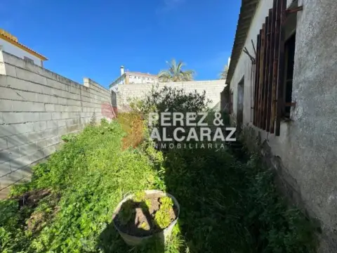 Terreno en calle de Brasil, 2