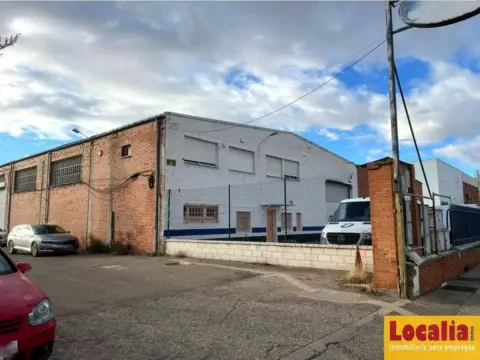 Nave industrial en Sector 8