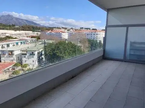 Piso en calle calle 02C Nva Andaluc, 31 -V