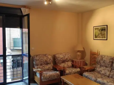 Piso en Huerta de la Reina-Arruzafilla-Parque Figueroa-Noreña