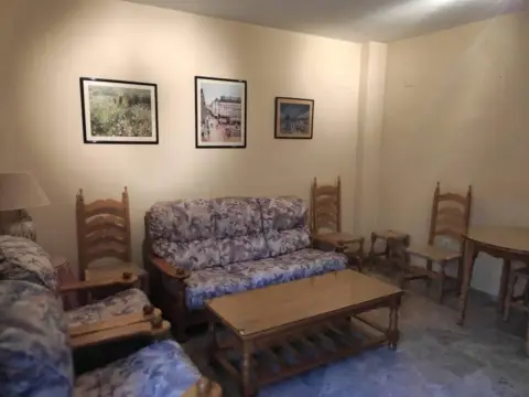 Piso en Huerta de la Reina-Arruzafilla-Parque Figueroa-Noreña