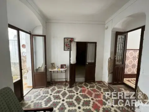 Casa adosada en calle Nueva