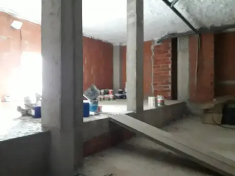 Local comercial en Eirís-As Xubias-Pasaxe