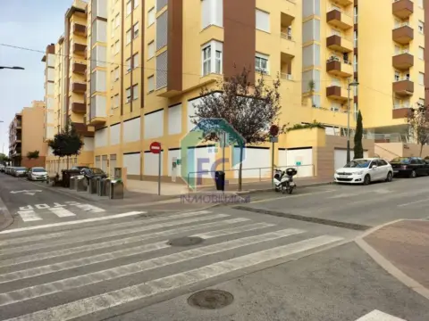 Local comercial en Lorca