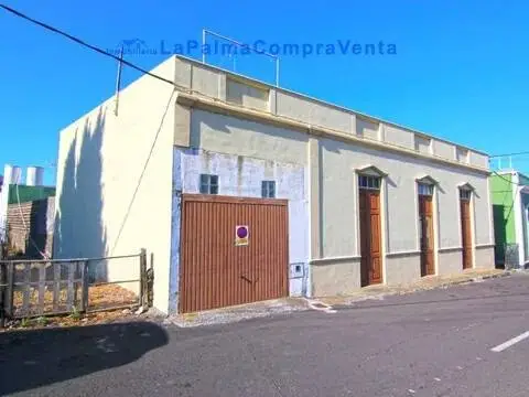 Casa rústica en calle El Pilar