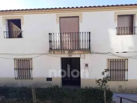 Casa adosada en Almendral