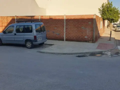 Terreno en Los Palacios y Villafranca