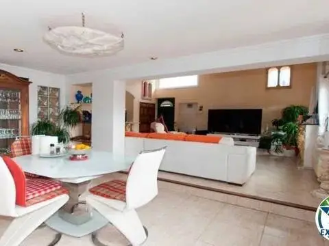 Chalet en calle Riera La Almadrava, 15