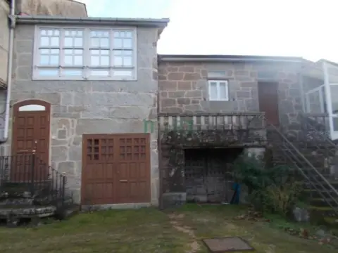Casa en Leiro (Capital)